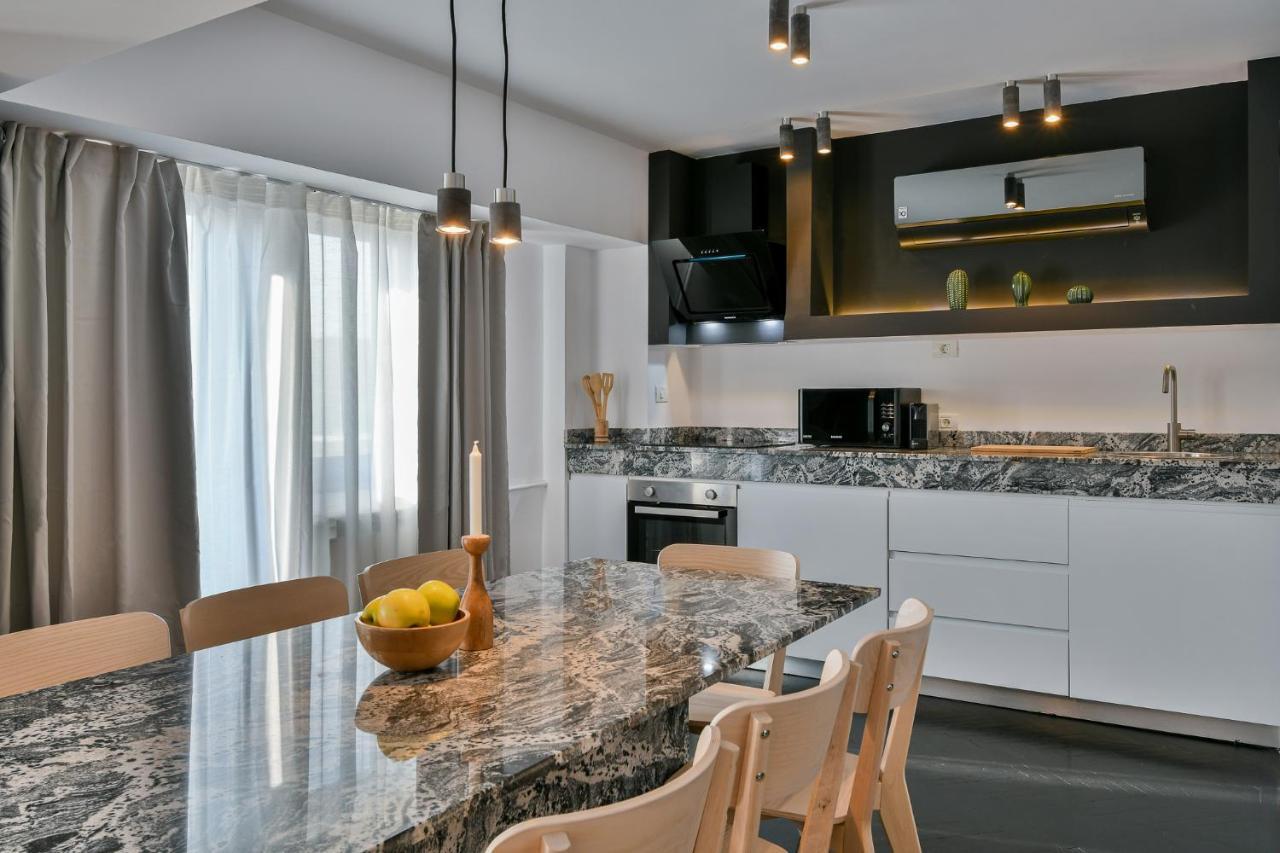 Unirii Center Apartments By Olala Homes Бухарест Екстер'єр фото